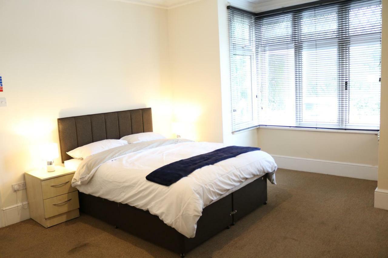 Right Stay Guildford Luaran gambar